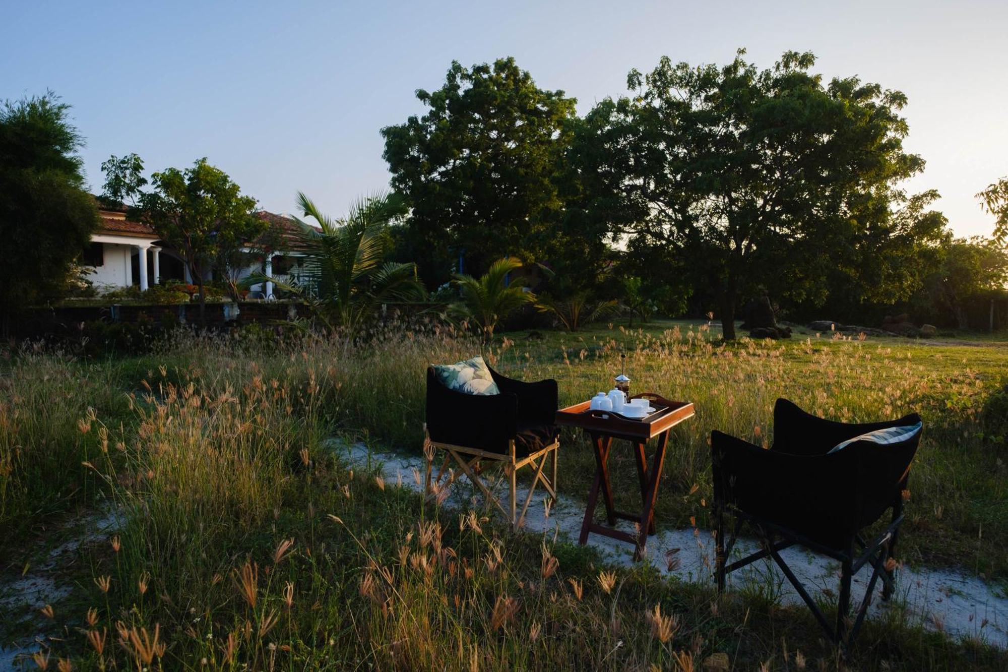Bed and Breakfast Treasure Rock Kirinda  Zewnętrze zdjęcie